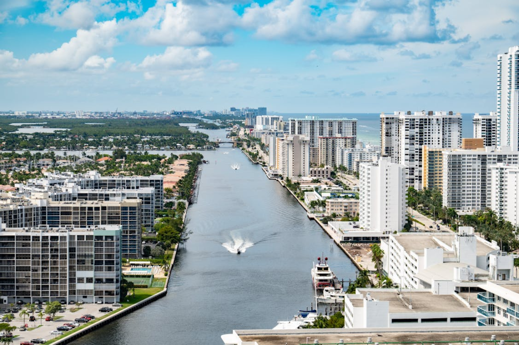 Inland bodies of water in Fort Lauderdale